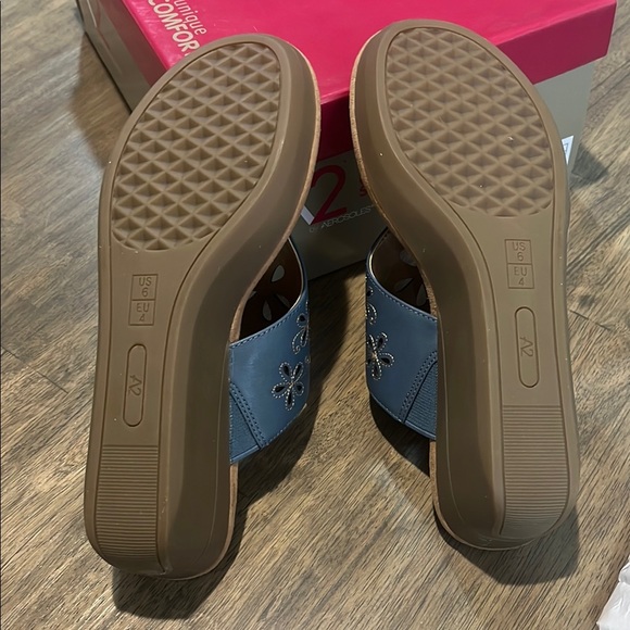 A2 AEROSOLES Air Flow Women's Blue Sandals NWB Wonen’s Size 6 - Picture 4 of 7